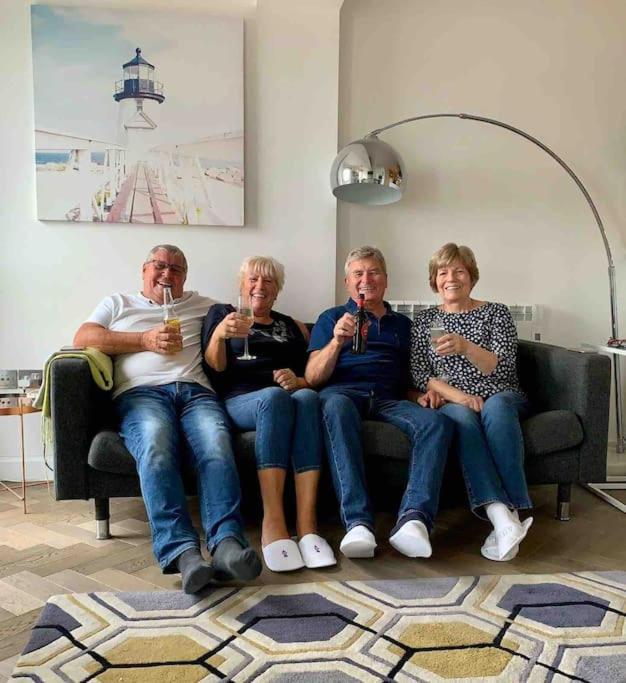 Sea View - 2 Bedroom - West Pier - Brighton Beach Экстерьер фото